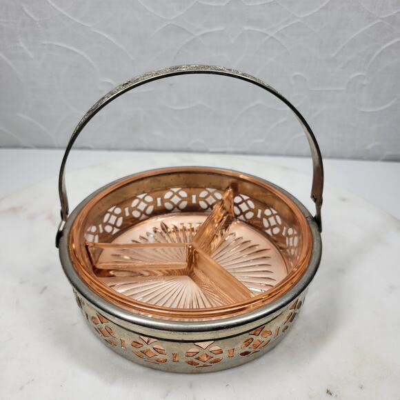 Vintage Pink‎ Depression Handled Trinket Dish 5" Divided Relish Serving Tray - Picture 1 of 12